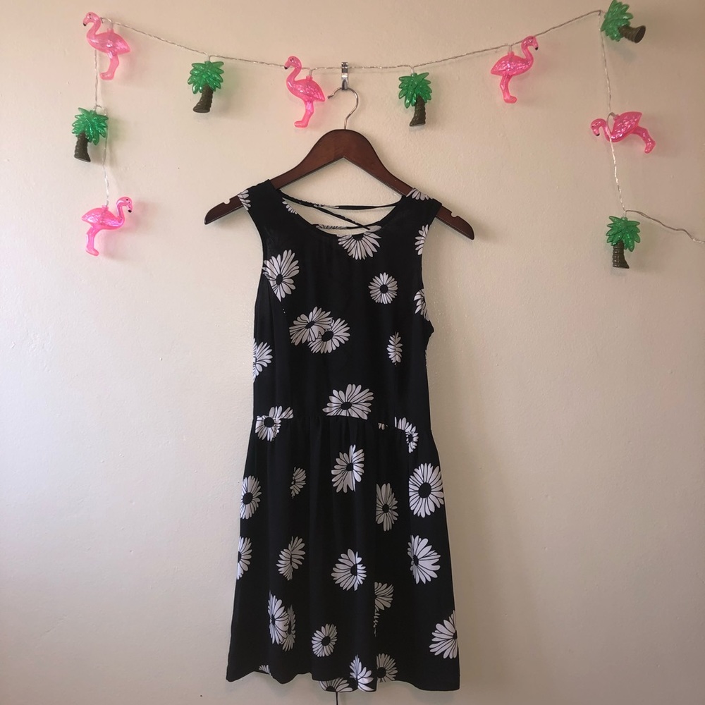 Festival AQUA black sun flower dress size XS 🌻